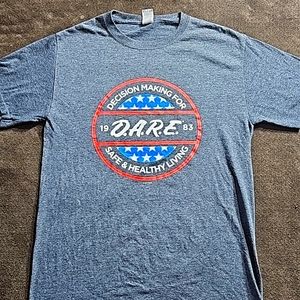 D.A.R.E t-shirt Sz S